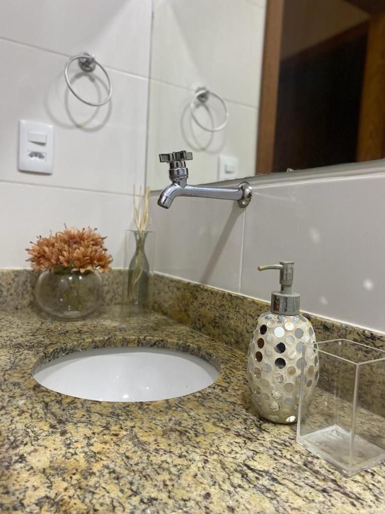 Apto Luxo Completo 3 Quartos Em Guriri 300 Mts Da Praia Wi-Fi Gratis Sao Mateus Ngoại thất bức ảnh